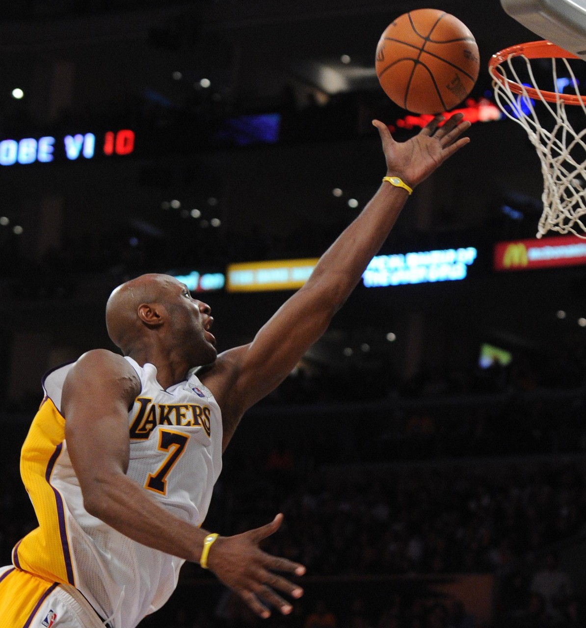 奧多姆回憶喪子之痛 六個(gè)月大幼子夭折后仍被迫出戰(zhàn)