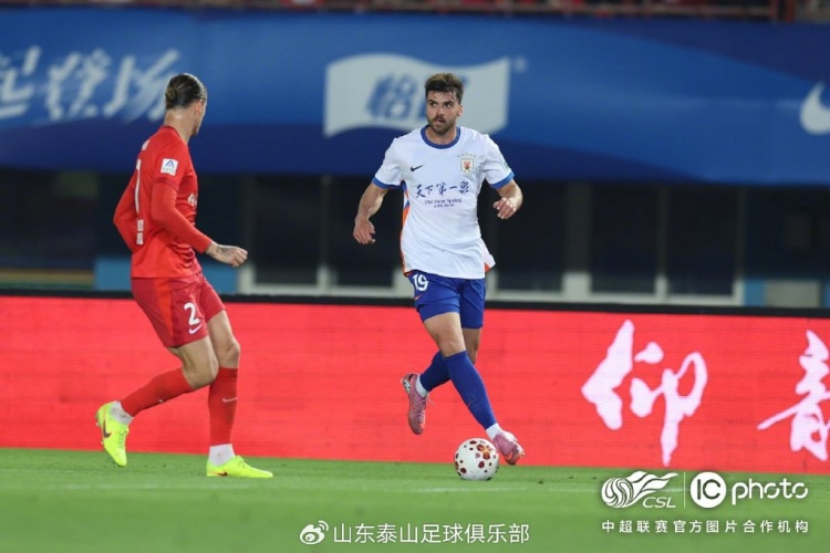 瓦科吊射破空門(mén) 泰山客場(chǎng)一球小勝河南