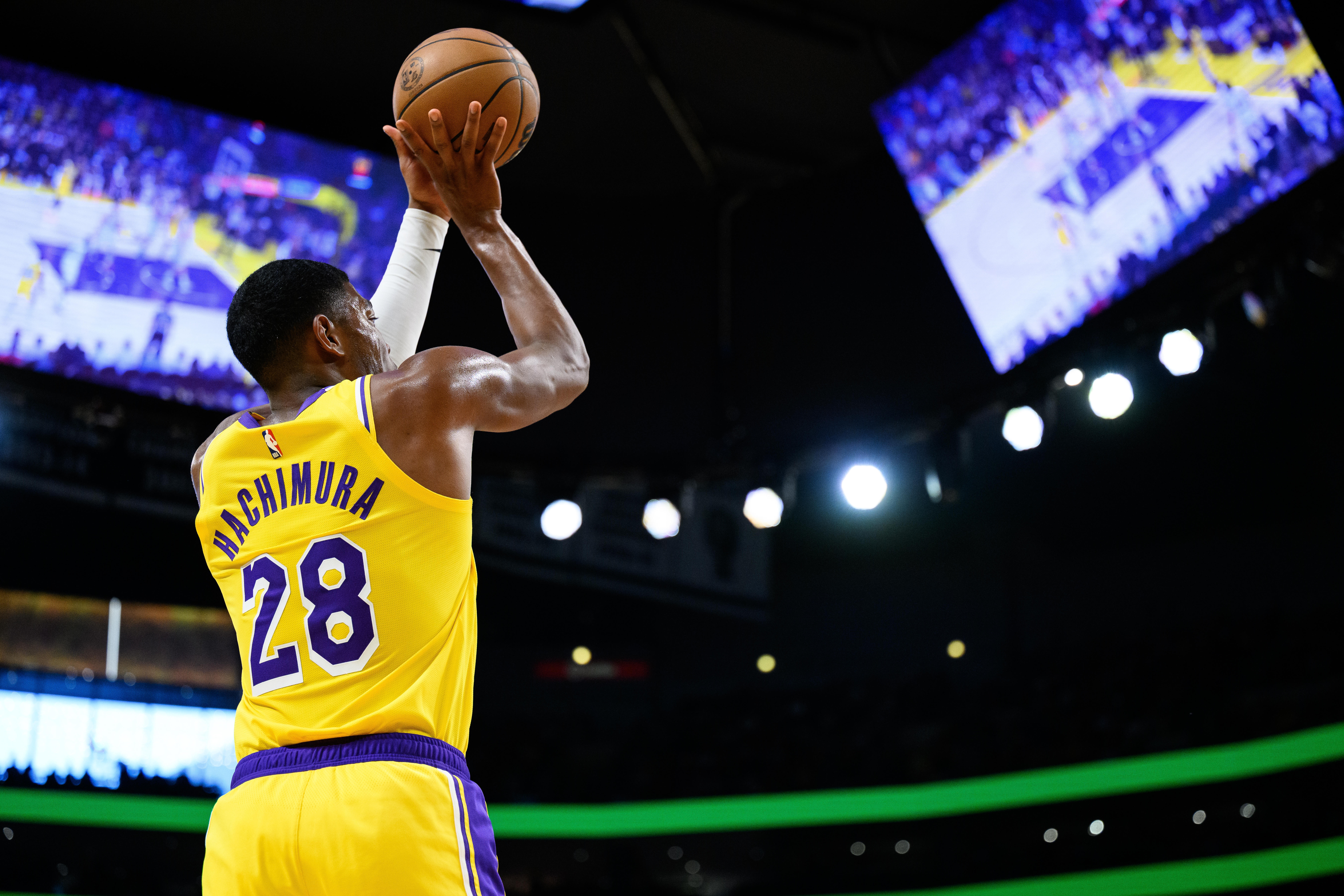 八村塁強(qiáng)調(diào)主場優(yōu)勢與G1關(guān)鍵性 湖人備戰(zhàn)系列賽首戰(zhàn)