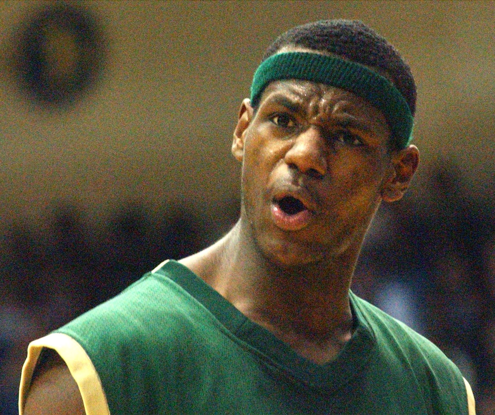 哈達威憶高中詹姆斯 罰球線起跳扣飛驚呆眾人