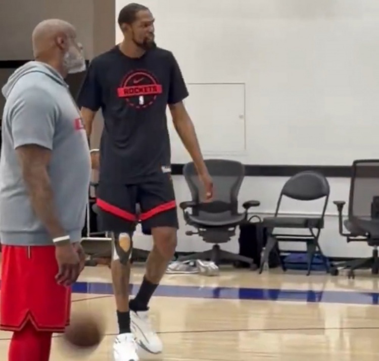 烏度卡確認(rèn)杜蘭特參加半數(shù)訓(xùn)練 G2出戰(zhàn)狀態(tài)賽前決定