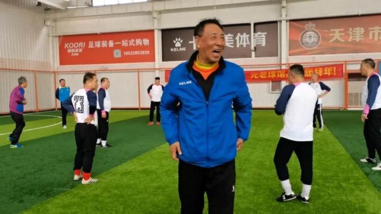 施連志三十年飛踹標(biāo)簽與最佳狀態(tài)網(wǎng)絡(luò)重生