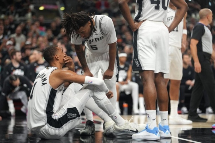 烏度卡夾擊詹姆斯反成杜蘭特噩夢，火箭兩戰(zhàn)暴露致命短板