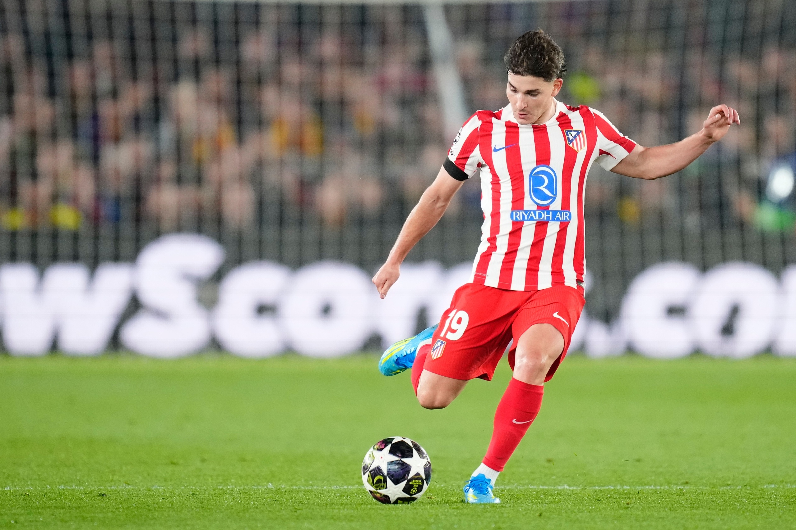 爭(zhēng)冠血路：阿森納絕殺紐卡重回榜首，曼城連續(xù)四年進(jìn)足總杯決賽