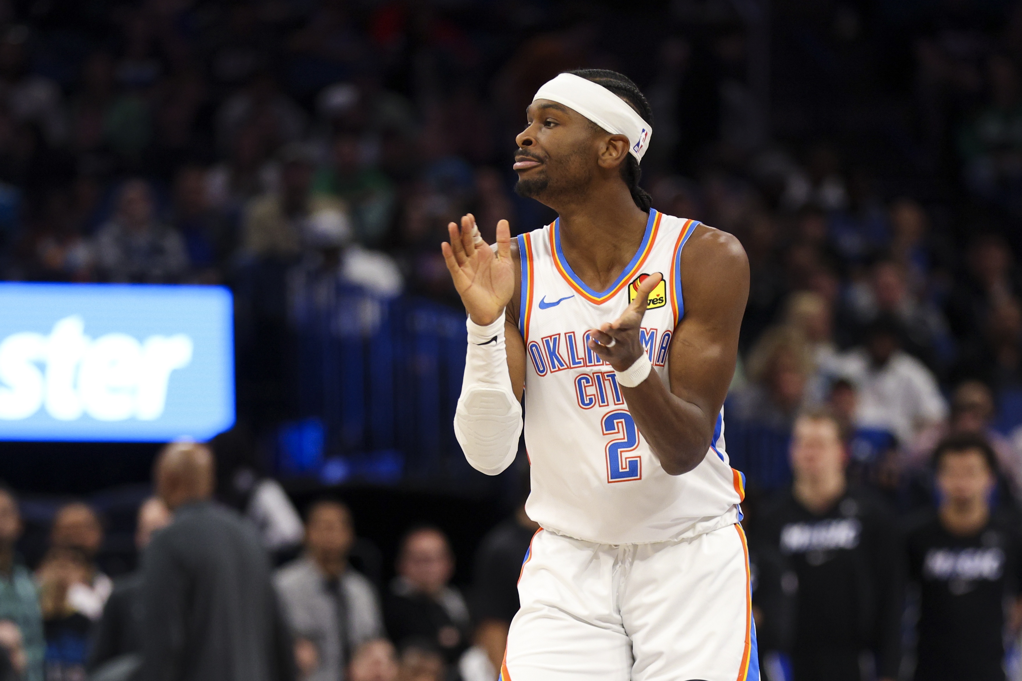 KG與皮爾斯力挺SGA：沖擊喬丹詹姆斯級別的背靠背MVP+FMVP