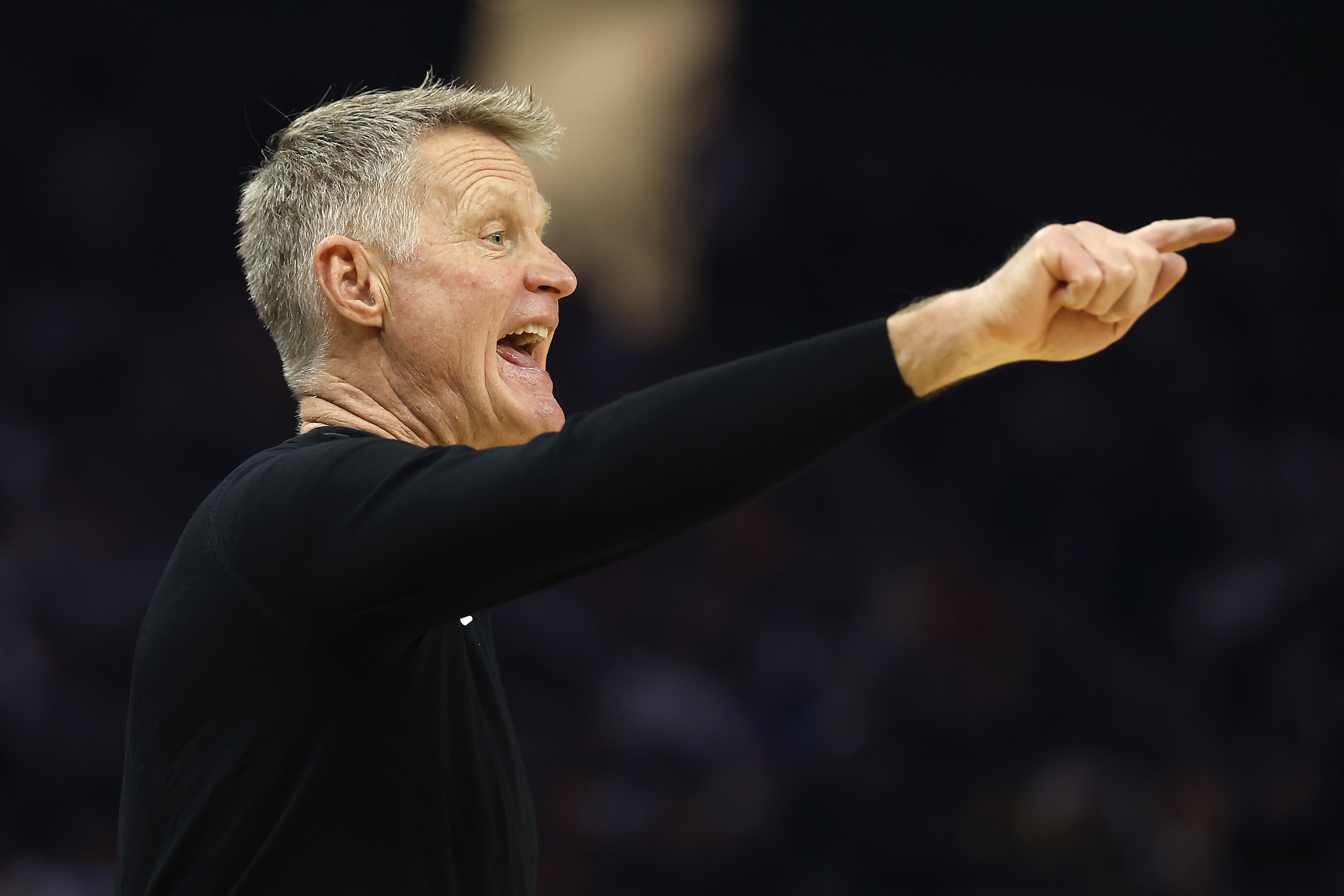 科爾合同到期 獲NBC與亞馬遜解說邀約