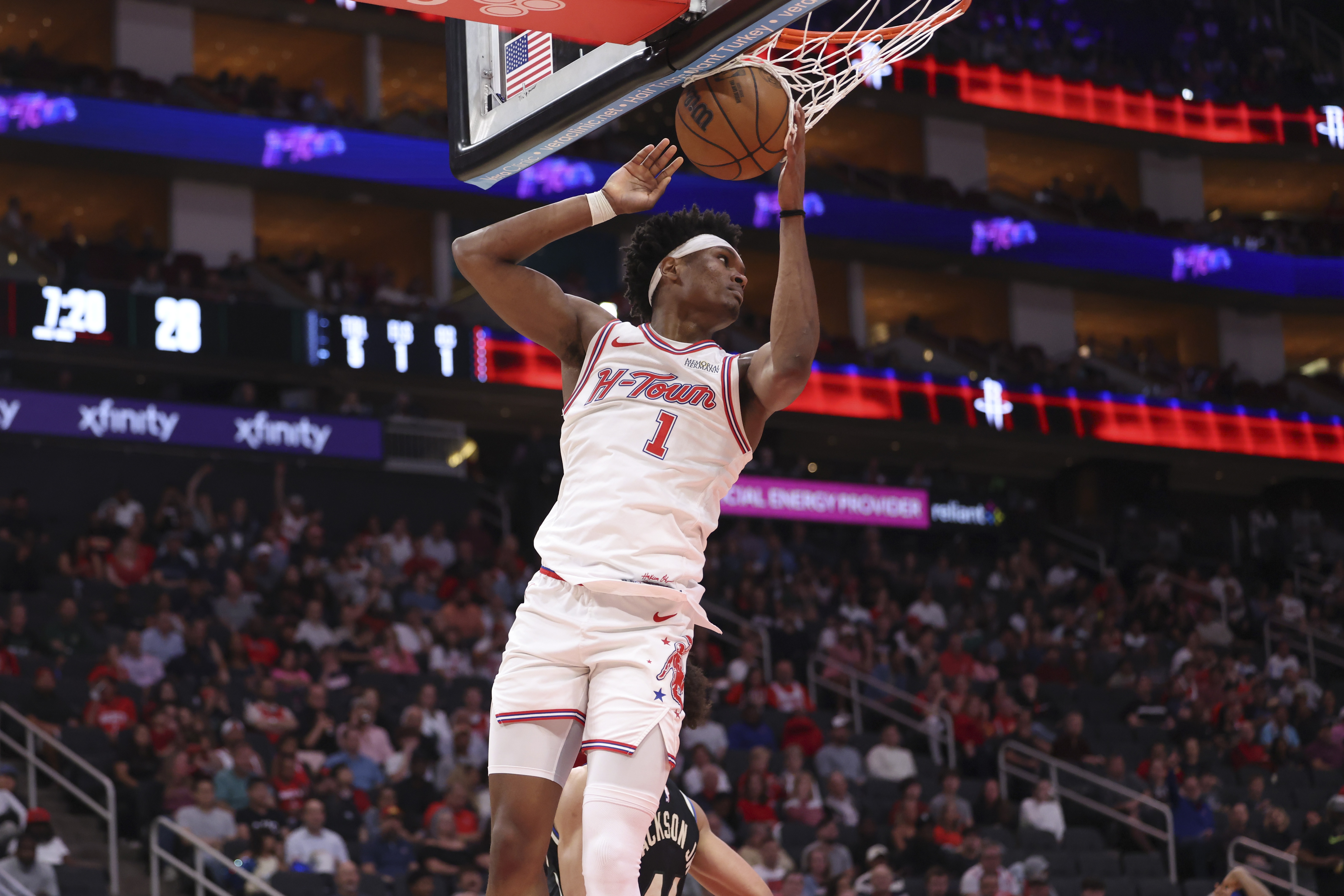 追夢格林：阿門·湯普森必須打48分鐘 建議湖人用中鋒防他