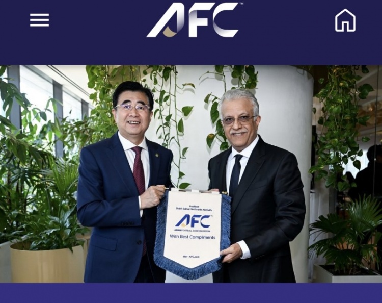 亞足聯(lián)主席薩爾曼會見宋凱 肯定中國足球青少年優(yōu)先政策成效