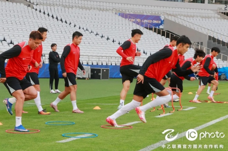 成都蓉城客戰(zhàn)申花 阿洛伊西強(qiáng)調(diào)防守反擊效率