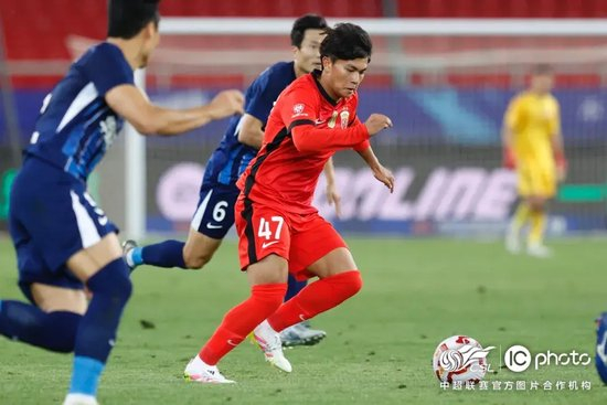 維塔爾世界波開胡，海港客場2-0三鎮(zhèn)止頹