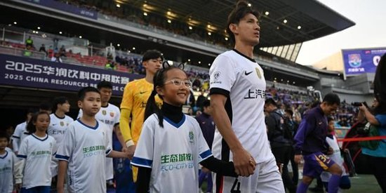 海港4-1輕取天津，顏駿凌：后面四場硬仗要咬住排名