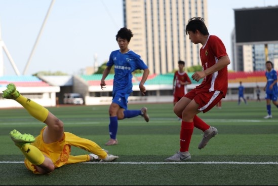 雨花臺中學(xué)5-0橫掃南京城市梯隊，中青賽南京U15首日爆冷