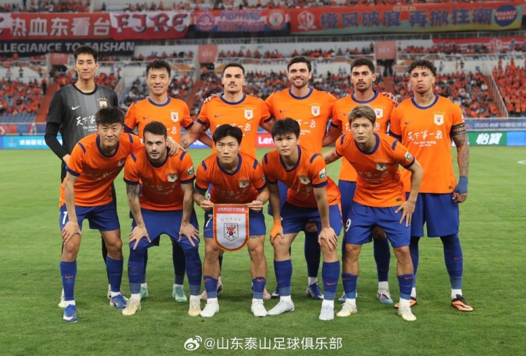 進(jìn)球大戰(zhàn)！泰山主場3-3三鎮(zhèn)，半程收官前遭阻擊