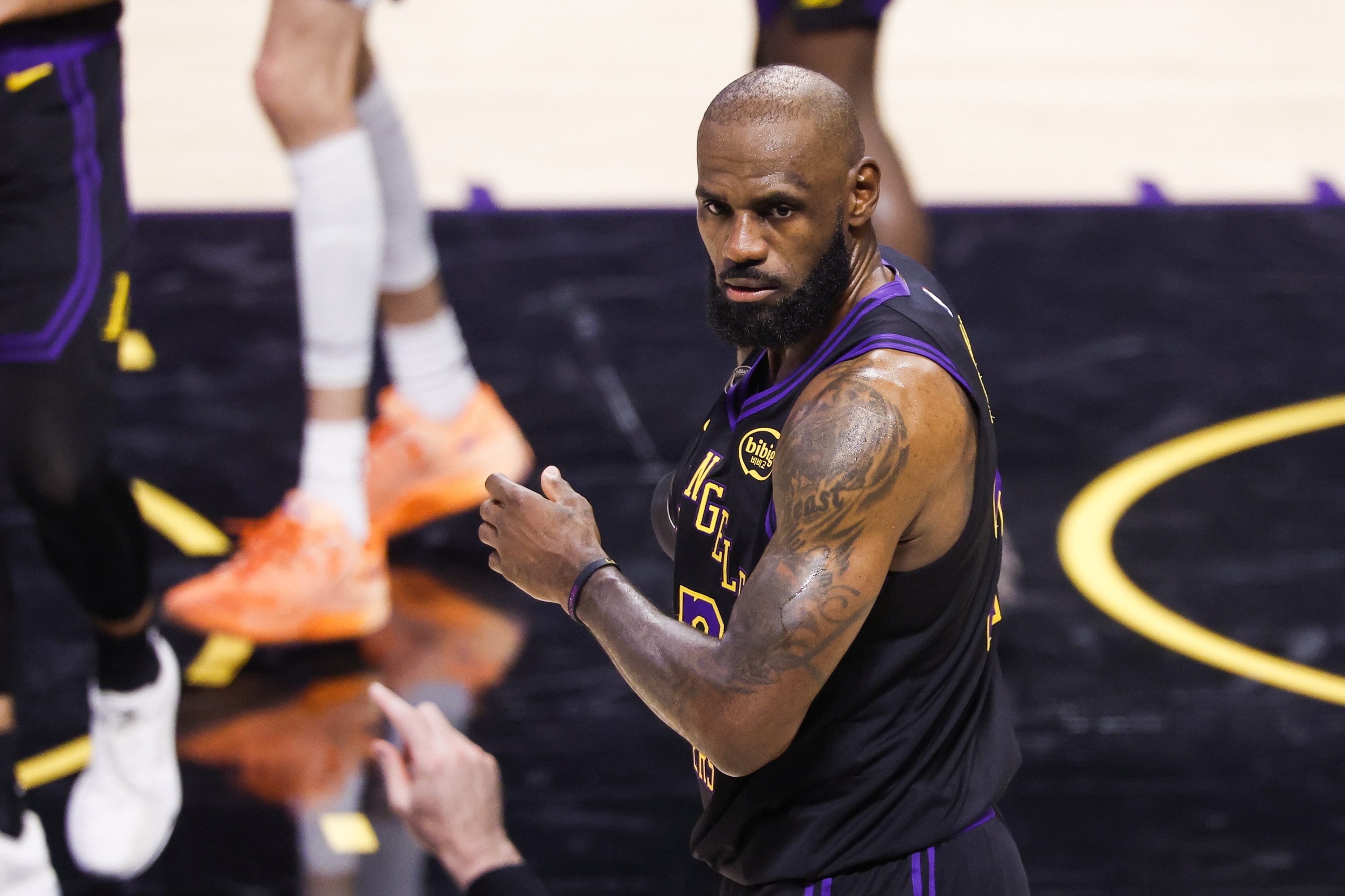 喬·約翰遜：勒布朗不享受第三選擇 簽換回騎士方案可行