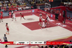 [徐昕釘板大帽]遮天蔽日??徐昕籃下協(xié)防送出釘板大帽??！